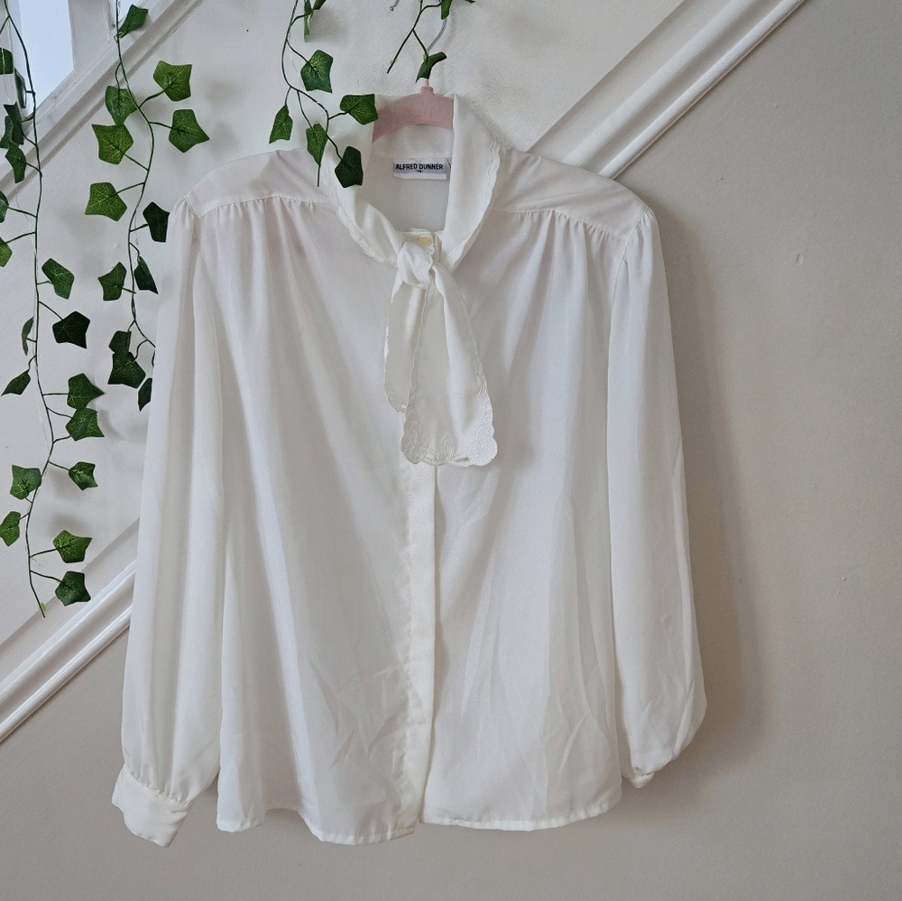 🐩VTG 80s White Secretary Blouse